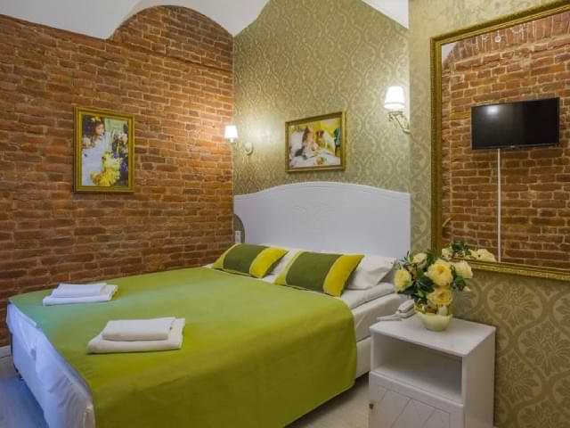 Catherine Art Hotel